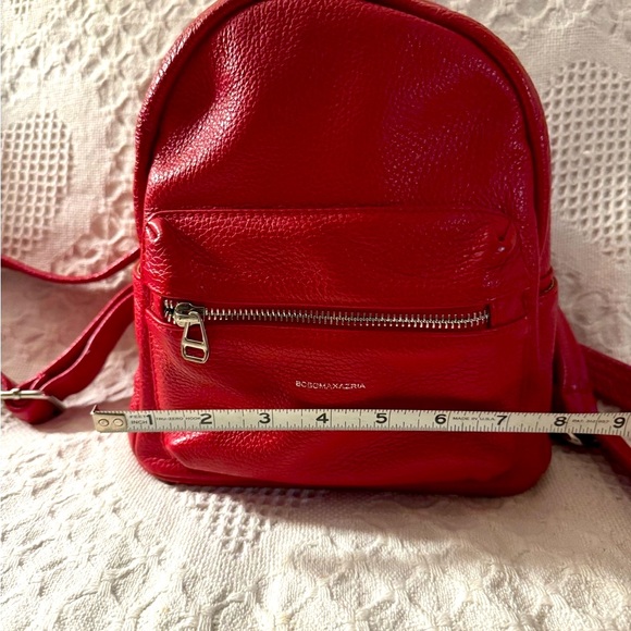 BCBGMaxAzaria Red Adjustable Backpack Purse Made in Italy Good Condition - Picture 2 of 16